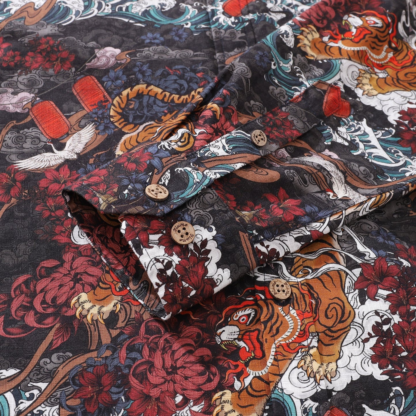 Long Sleeve Hawaiian Shirt For Men Tiger in the Mist Cotton Button-down Aloha Shirt By Yakima